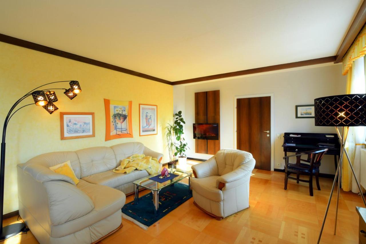 Ferienappartement Regina Schrems  Buitenkant foto